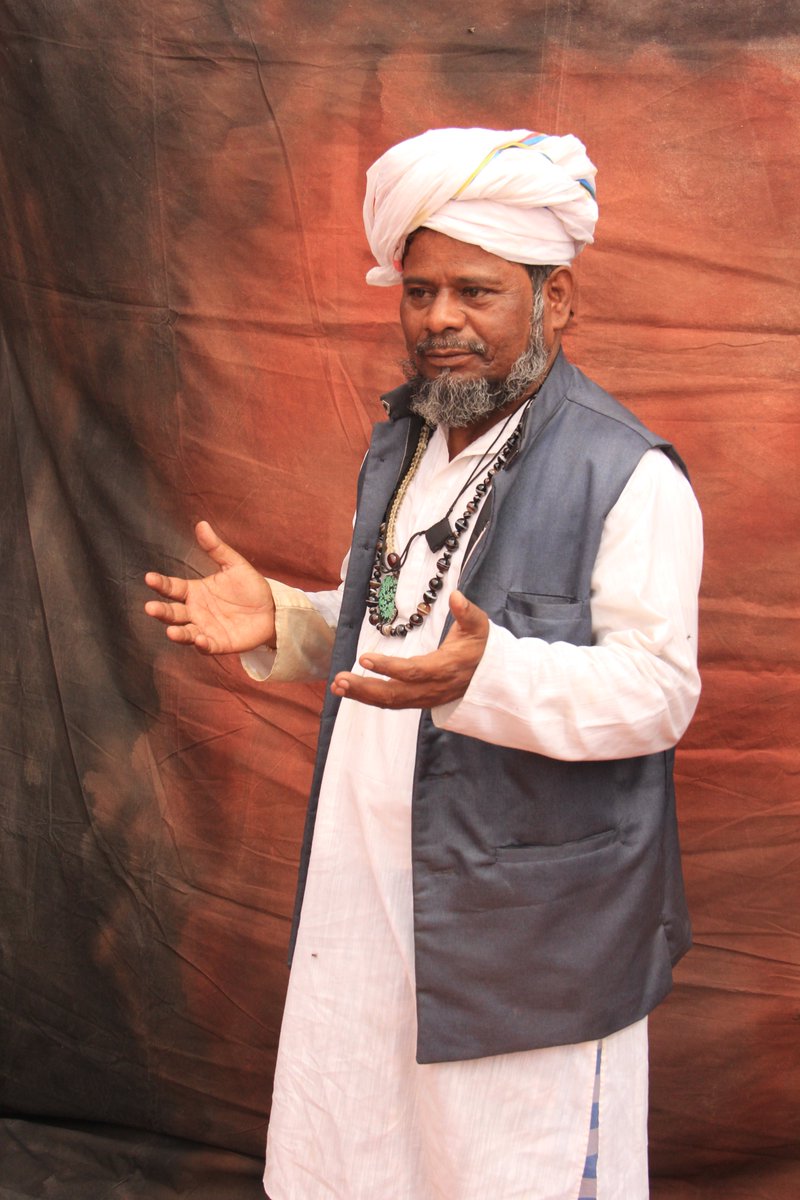 firozeshakir's tweet photo. Indoor Portraiture of the #Malangs in ambient light set up by #laurentsalesse shot by me at #makanpur in 2016
He was shooting medium format on #hassleblad 
#sufism https://t.co/ZdyEDK2Mlm