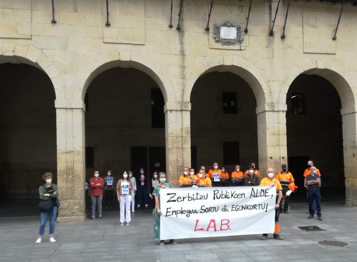 LABoarsobidasoa's tweet photo. #Oiartzun udala

#SORTUetaEGONKORTU
#ZerbitzuPublikoenAlde
#Kontsolidazioa
#PribatizaziorikEz https://t.co/VKIHKMRyMe