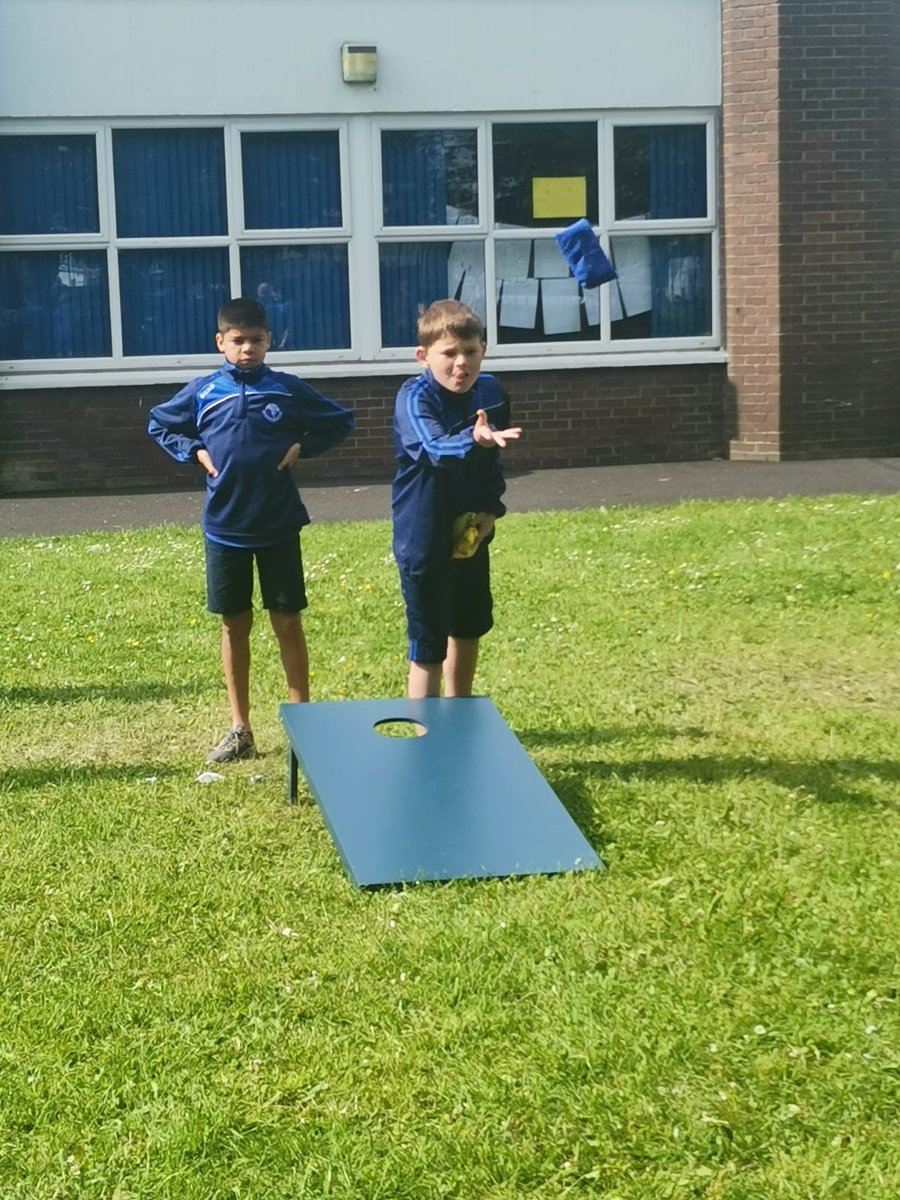 bishopgalvin's tweet photo. Day 2 with @RdyStdyThrow...
Some action shots from 5th class 😁 https://t.co/YXOBP0yJTk