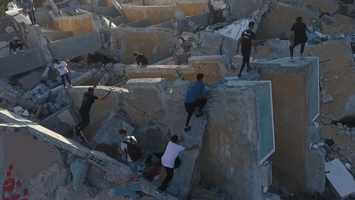 GazaParkour's tweet image. A few days ago, together with @campsbreakerz and @wallrunnerz we organized an event, the aim of the event was to spread the story of hope and to help the kids overcome the fear especially after the latest attacks that happened in Gaza #gazaparkour #pkgaza #parkour #gaza