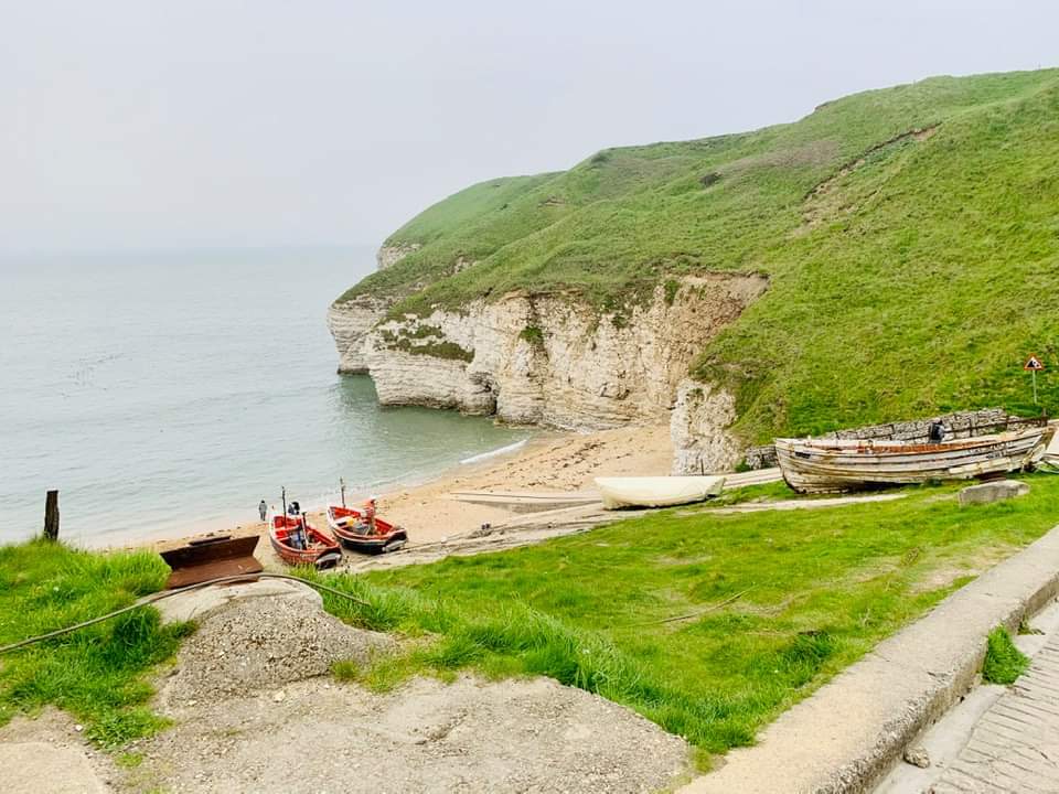 Yorkshire's beautiful coastline.

#SecretYorkshire #coast #seaside #daysout #EastYorkshire #Yorkshire #Summer2021 #boats #cliffs