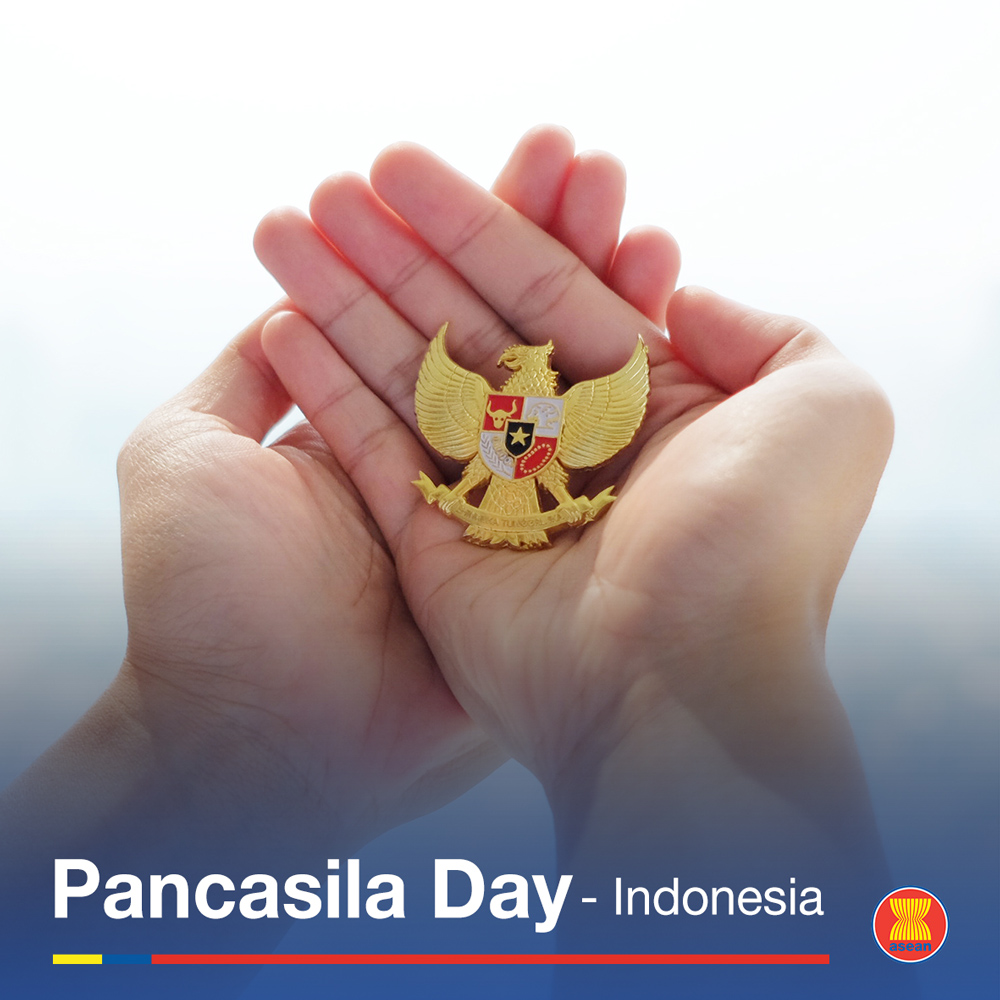 ASEAN's tweet photo. Every first day of June, Indonesian citizens observe the Pancasila Day. The five principles of Pancasila were laid down before the country’s independence in 1945 in the hope to maintain harmony amongst the diverse groups of people all throughout Indonesia. https://t.co/Xb3diu18cO