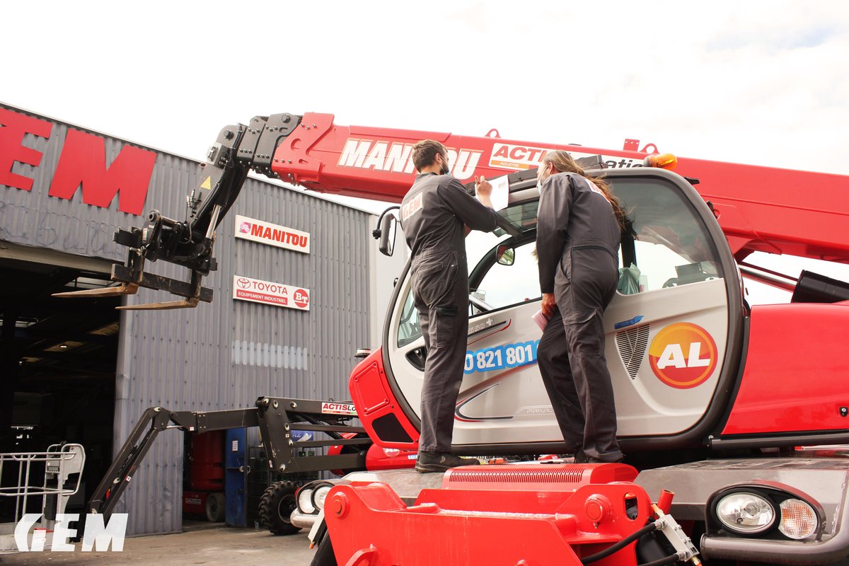 gemmanutention's tweet photo. 📸 Retour en image sur ces 3 jours de formation dans notre agence de Villenave D'ornon avec #Manitou😍

Nos techniciens étaient ravis ! Merci à Alexis OGER pour cette #formation !

#formationprofessionnelle #Concession #technicien #mécanique #GEM #Bordeaux #NouvelleAquitaine https://t.co/E9dTQJKYGn