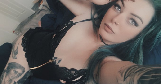 Feeling this   https://t.co/yHZm09Om5q https://t.co/HvoOwzpOj2<a href="/tag/mvsales"class="tags"><span>#mvsales</span></a><a href="/tag/vipfanclub"class="tags"><span>#vipfanclub</span></a>