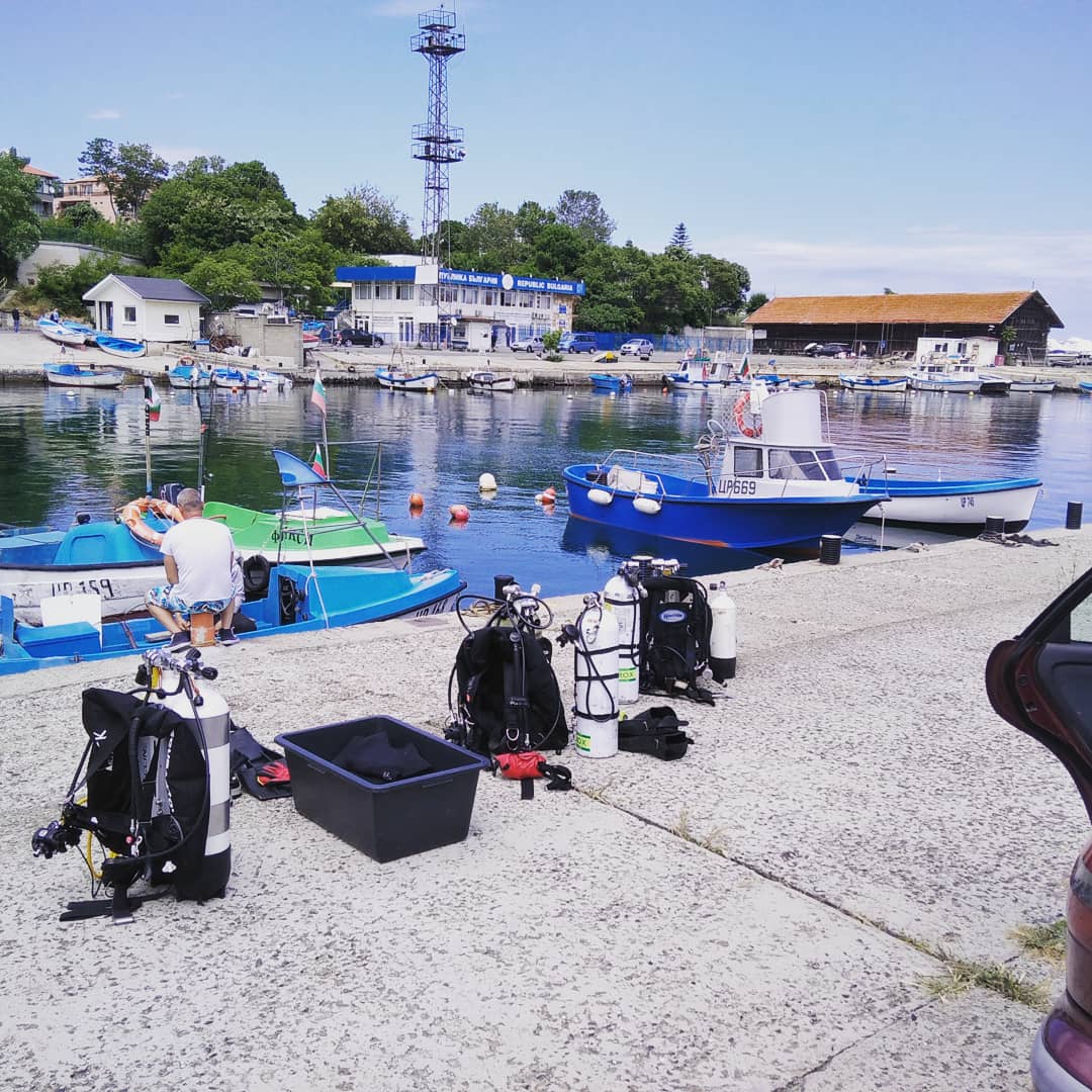 ScubaUncle's tweet photo. IANTD Advanced Nitrox course
#scuba #scubadiving #scubadiver #diving #iantd #nitrox #technicaldiving https://t.co/QQQrP3tyE0