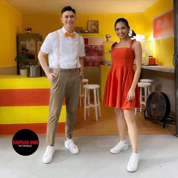 for__keeps's tweet photo. Kapamilya actor Vhong Navarro at Kapuso star MAINE MENDOZA magsasama sa iisang BTS TV Commercial 

Sa post ni Vhong Navarro sa IG Account niya:
"Masaya at magaan katrabaho!👐Nice working  with you @Mainedcm?? 

#Soon #Blessing #EatShowtime https://t.co/9ia2DLlLpp