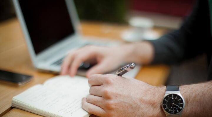 Docs_school's tweet image. Les notes de bas de page dans un mémoire ow.ly/v5j250EZGVh