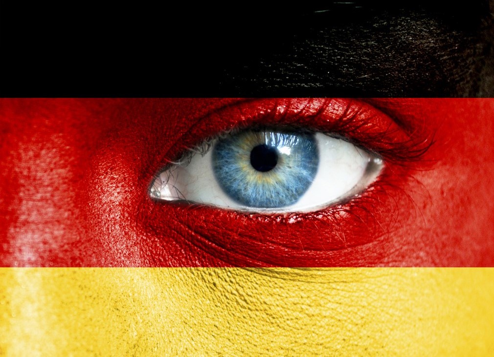 Duits staccato en streng? Aber nein! In onze e-flash tonen we aan dat het #Duits vol zit met grappige, ritmische en inventieve taalvondsten. Wat te denken bijvoorbeeld van een 'Muskelkater' of 'Kummerspeck'? 😊bit.ly/3yUdeUA