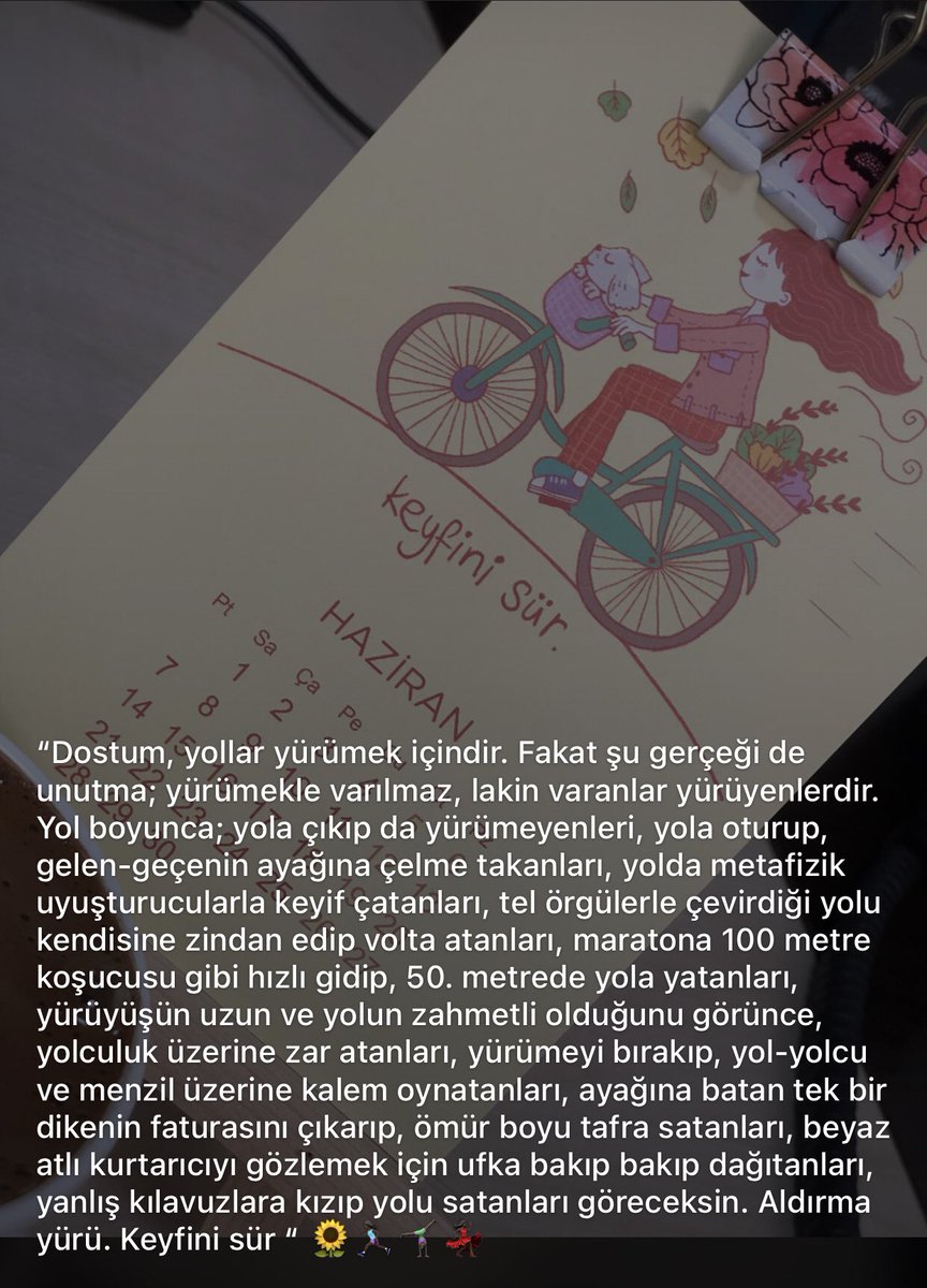 sumeyyeipekk's tweet photo. Hoşgeldin yeni ay🌜 yenilik getir 🤩 bari sen şaşırt bizi 😜
#ToprakElementi #ÇetinÇetintaş https://t.co/tPkqi9y48S