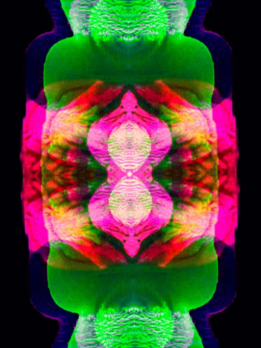 sabztoshi's tweet photo. Work in progress
#maunaseries 
 #NFTs #NFTCommunity #nftcolletor #nftart #NFTdrop #art #painting #abstractpainting #contemporaryartist #art #digitalart #abstractrealism #artshare #wip https://t.co/SKpfcCP5LK