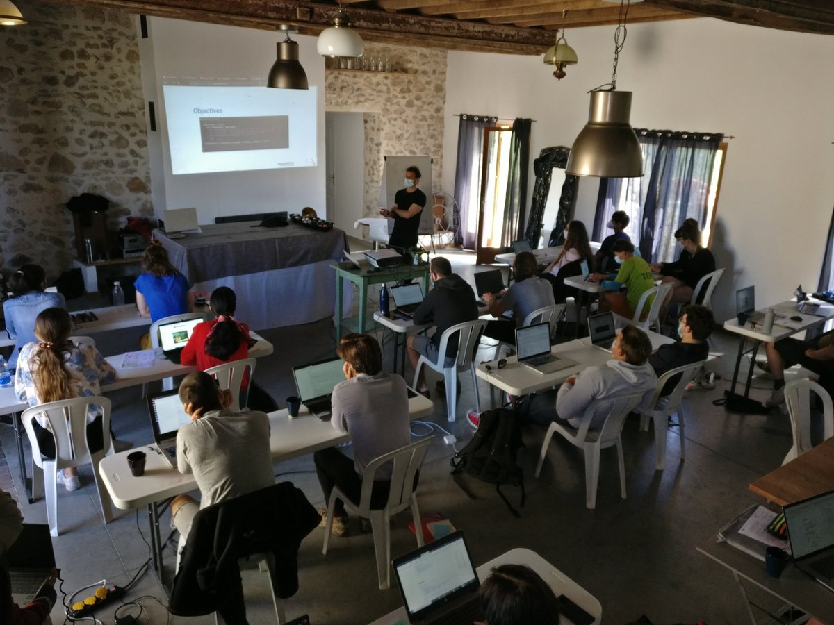 OpenMOLE's tweet image. This morning we learned about heuristics, genetic algorithms, and Pareto fronts by playing with ping-pong balls!
And now it's time to practice all of this on our zombie model with OpenMOLE.
#exmodelo