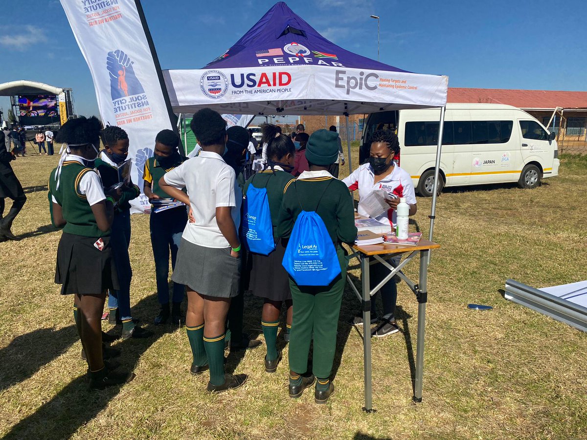 It's A Feminist Thing tweet media