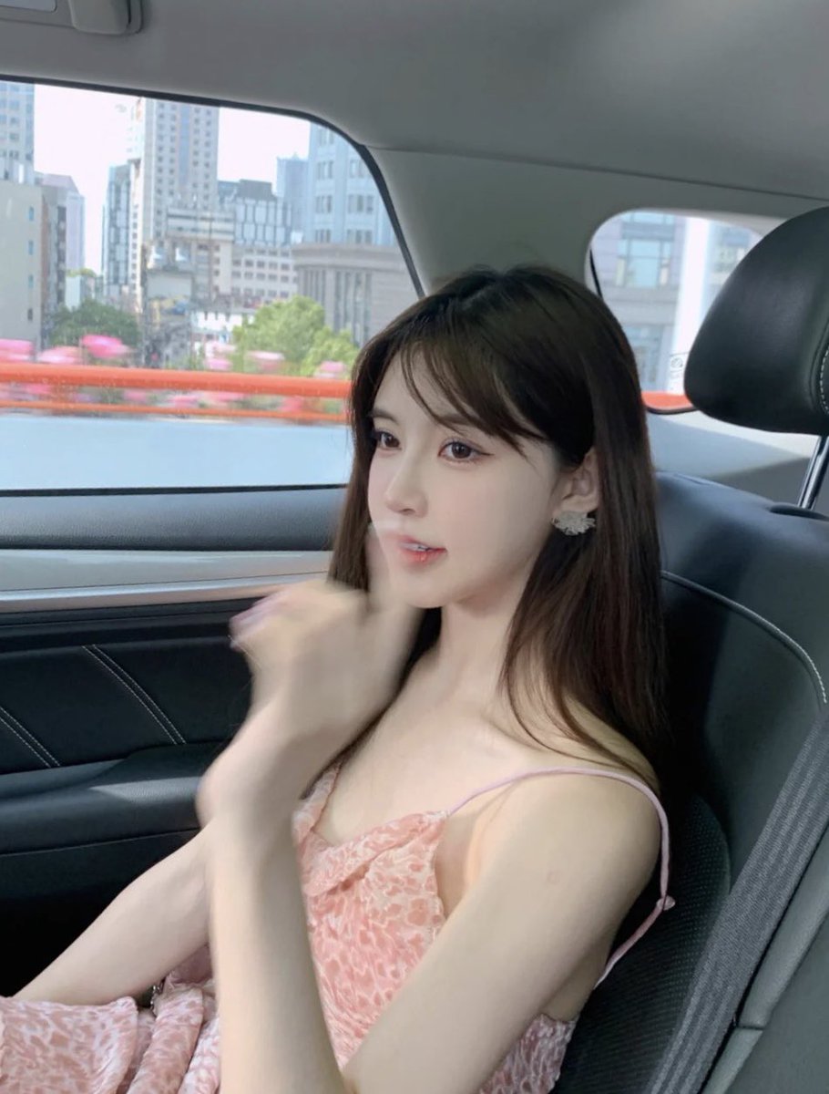 Lishakeai's tweet photo. 小蓝表妹今天有时间。 https://t.co/HcSidBHQ7K