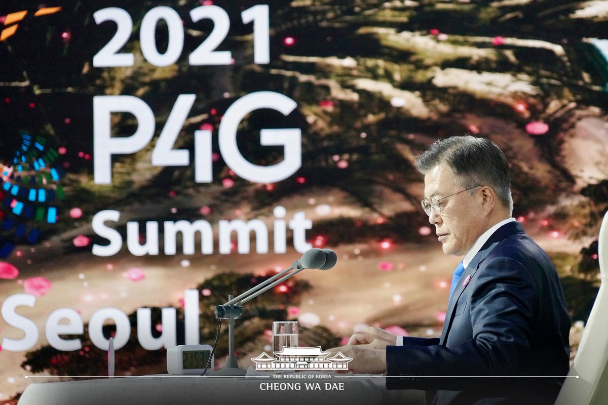 TheBlueHouseENG's tweet photo. Remarks by Pres.Moon(@moonriver365) on Main Points of Seoul Declaration

"The 2021 P4G Seoul Summit brought together the international community’s collective will to pursue an 'Inclusive Green Recovery towards Carbon Neutrality.'"

▶Full text : https://t.co/zBi0lbuhaR https://t.co/vys0r6eqQK