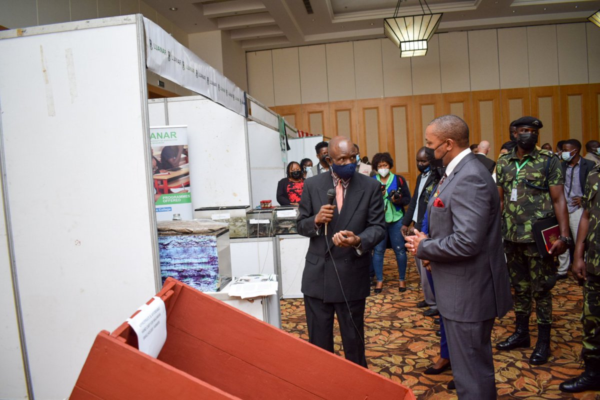 AgribizL's tweet photo. The Vice President @SKChilima appreciating LUANAR pavilion @ the Annual Agricultural
Policy Conference. https://t.co/DC48bXIvS2