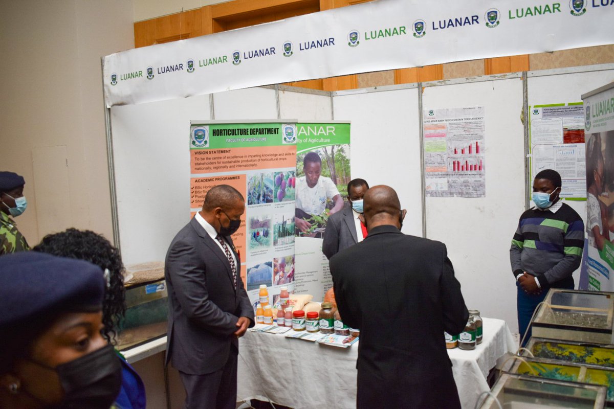 AgribizL's tweet photo. The Vice President @SKChilima appreciating LUANAR pavilion @ the Annual Agricultural
Policy Conference. https://t.co/DC48bXIvS2