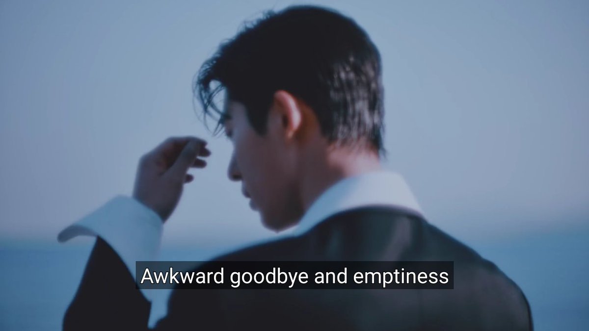 rosybaobei's tweet photo. hanbin looked desperate and defeated in the beginning of the mv but looked so happy and at peace towards the end as he sang about how he came to accept the "awkward goodbye and emptiness"

B.I ILLA ILLA OUT NOW
#WaterfallAlbumByBI 
@shxx131bi131 https://t.co/0LZ5sMdbKt