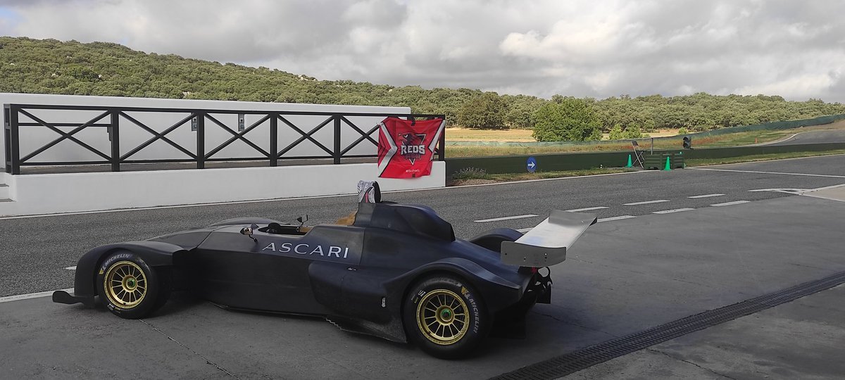 @ascarinet &amp; <a href="/redsgaming_esp/">Reds Gaming E.C 🔴</a>

#ViveLaExperiencia #eSports #wolfracingcars #SimRacing #Circuit #Ascari