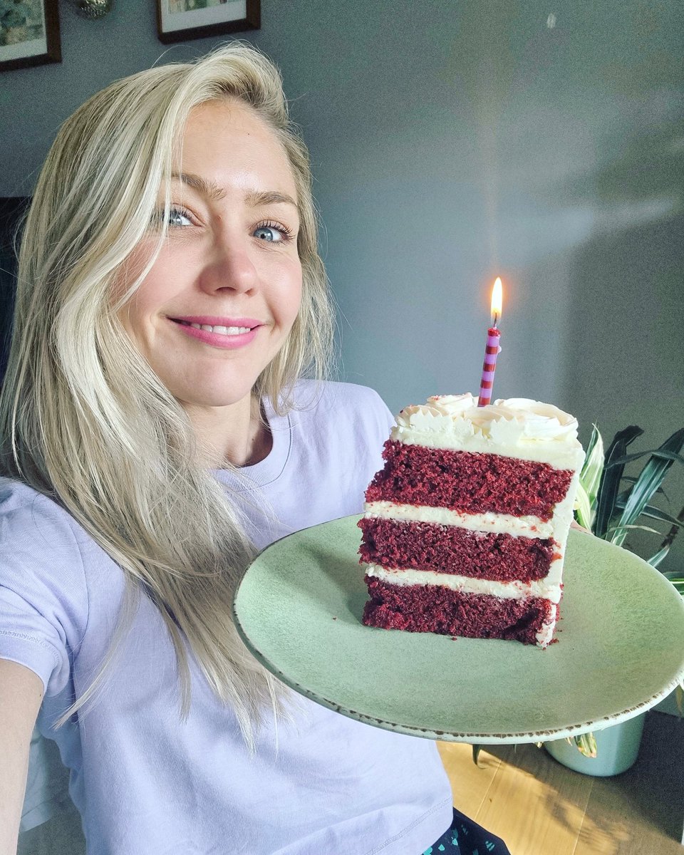 IAMRACHAEL_AV's tweet photo. Happy 1st Birthday to IAR! I cannot believe I've managed to make a success out of the last year. It couldn't have happened without the kindness and goodwill of so many amazing #avtweeps and of course the faith and trust of my clients! #girlboss #womenimtech #startup #AV https://t.co/nN6nY7Zxgy