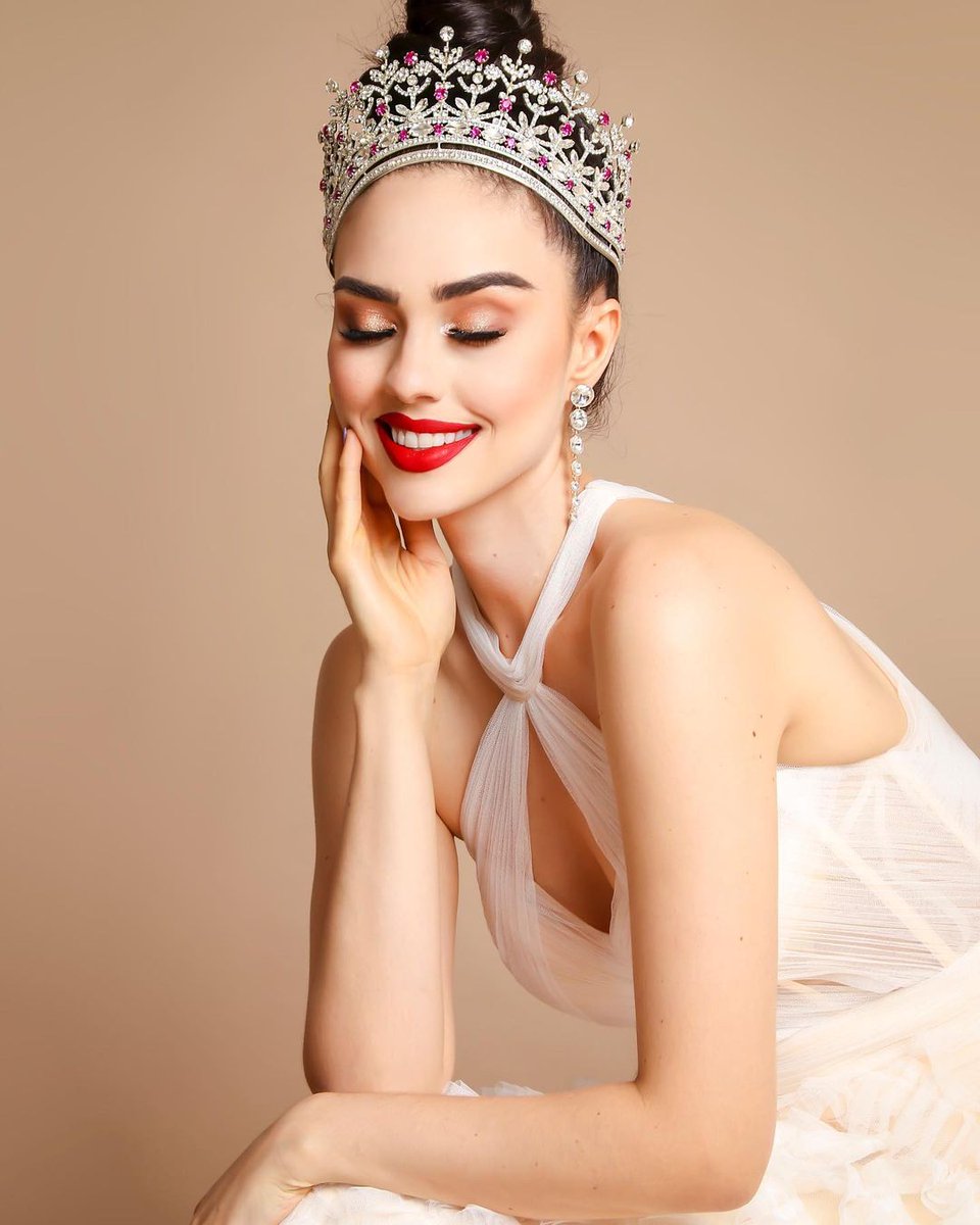 Miss Universe Mexico 2021 is Débora Hallal.

She is 24 years old, 5'10" tall. She has degree in BA and advanced level of English.

#MissUniverse #MissUniverse2020 #RoadToMissUniverse #MissUniverse2021 #mexicanauniversal #MissUniverseMexico #MissMexico #MissMexico2021 #andreameza