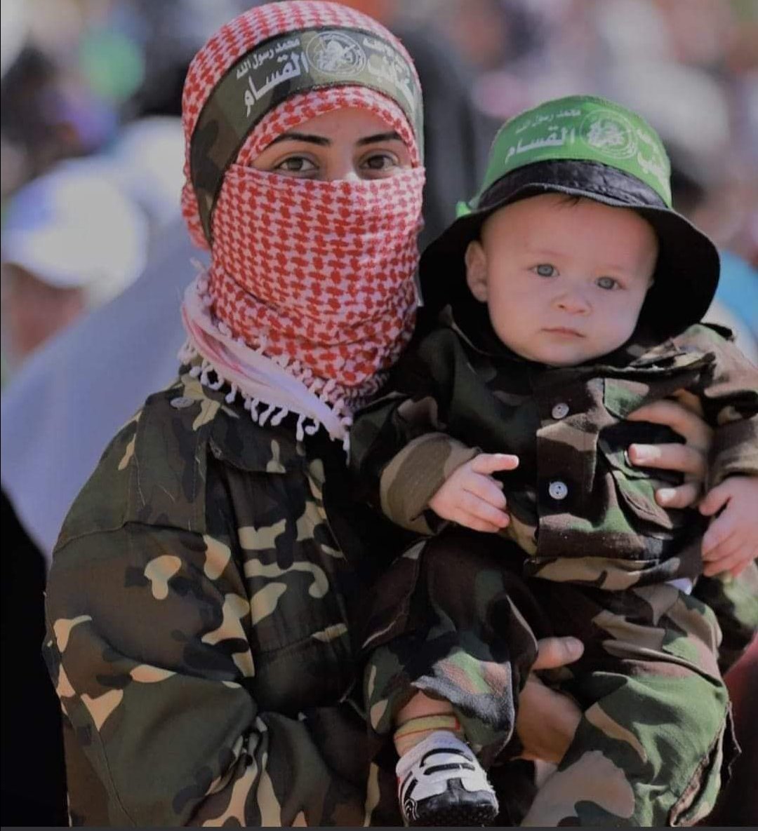 نشرو صوره ام عبيده وعبيده
ابو عبيده : وهي رشقه صواريخ 🚀