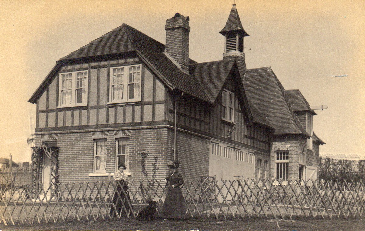 PatternPostcard's tweet image. Do you enjoy Knitting?
Do you like Vintage Clothes from 1940's to 2000?
I have Womens•Mens•Childrens•Babies•Toys Knitting Patterns in my #etsystore downloadable

Do you collect Vintage Postcards?
Edwardian era to 1980 

etsy.com/uk/shop/Patter…

New items added every day!