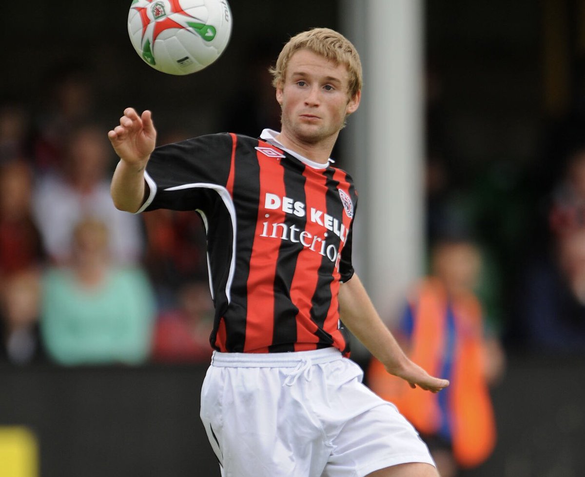 LOIrelandPlayer's tweet photo. 503.  John Paul Kelly

MIDFIELDER - Age 33 - ROI

LOI Prem Debut:
01/04/05 (BOHEMIANS vs Derry City, L 1-0)

LOI Prem Clubs:
Bohemians (05-08), Drogheda Utd (09)

LOI Prem Apps: 97
LOI Prem Goals: 6 https://t.co/uKOhfwOHUo