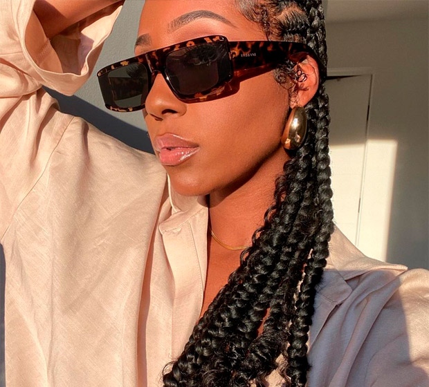 SpellMagazine's tweet image. When the sun comes out, it's time to get creative with those protective hairstyles! Here are four to try out this season ☀ spellmagazine.co.uk/posts/4-protec… #protectivehairstyle