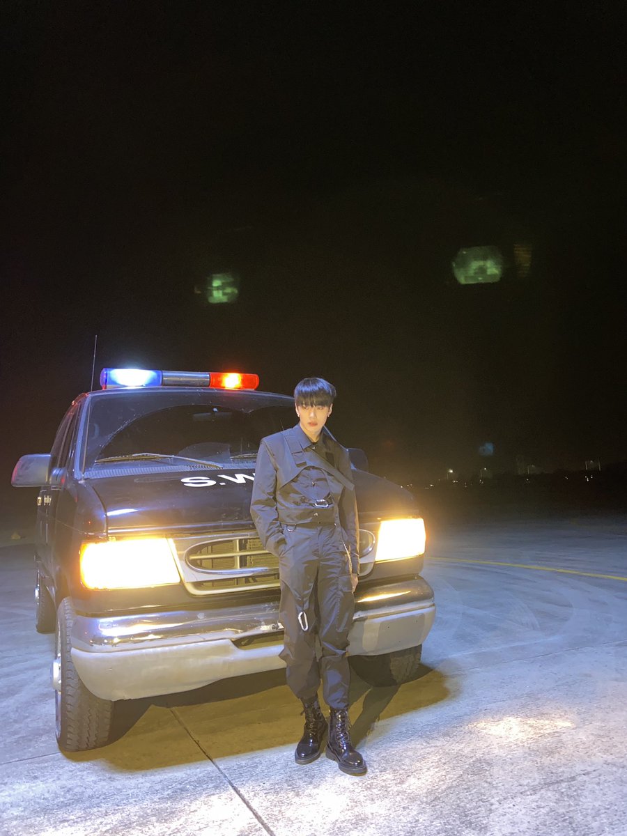 OfficialMONSTAX's tweet image. 살려줘...갬블러늪에서.. #GAMBLER #민혁