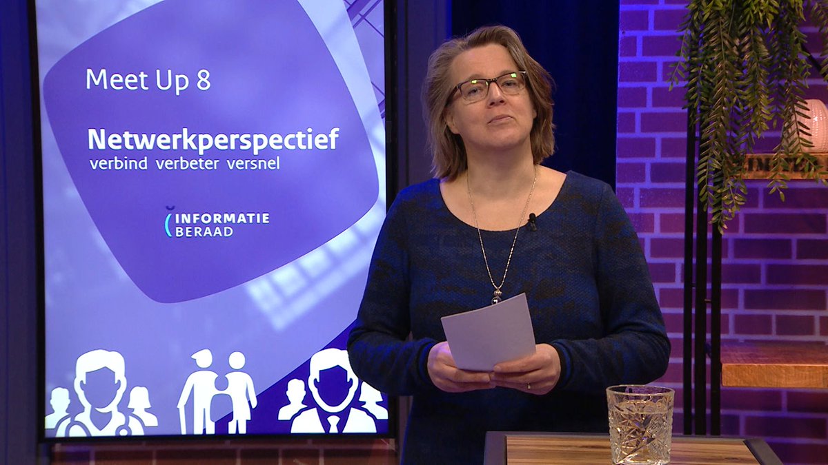 De roep om API’s in de zorg wordt groter. Maar wat zijn API's en wat kunnen we ermee? Gerda Meijboom, informatiearchitect en adviseur informatievoorziening, vertelt ons alles over API’s tijdens de presentatie ‘De meerwaarde van API’s in netwerkzorg.’ bit.ly/IBMeijB
