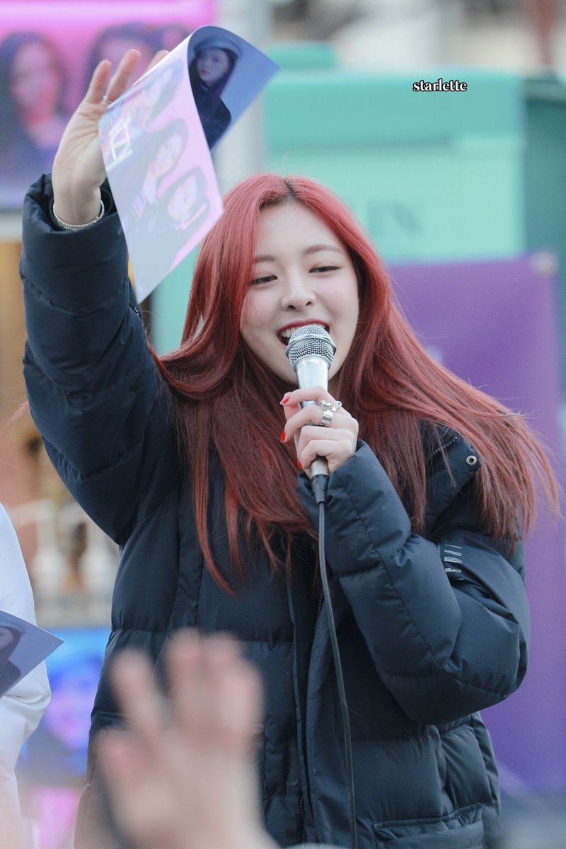 starlette_yn's tweet photo. 190309 

2년 전...💗

#YUNA #유나 #ITZY #있지 https://t.co/1bFBsaYDWk