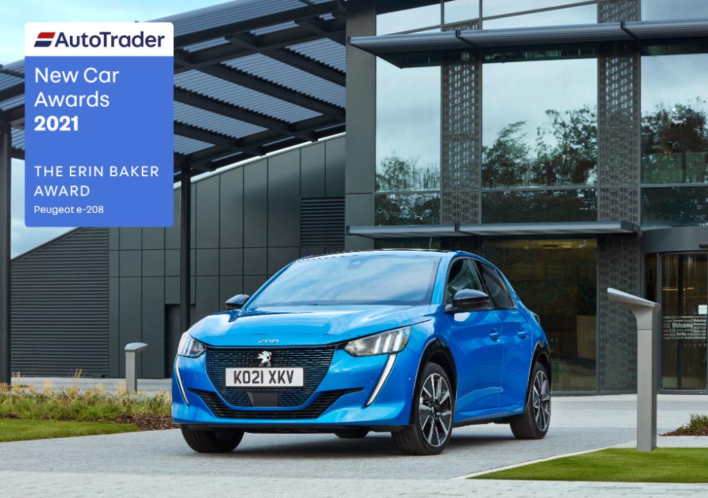 Our e-208 has won the ‘Erin Baker’ award at the @AutoTrader_UK  New Car Awards. The #PEUGEOTe208 was recognised for its low running costs, impressive range and its high levels of technology on board.
Thanks <a href="/ErinBakerMotors/">Erin Baker</a>