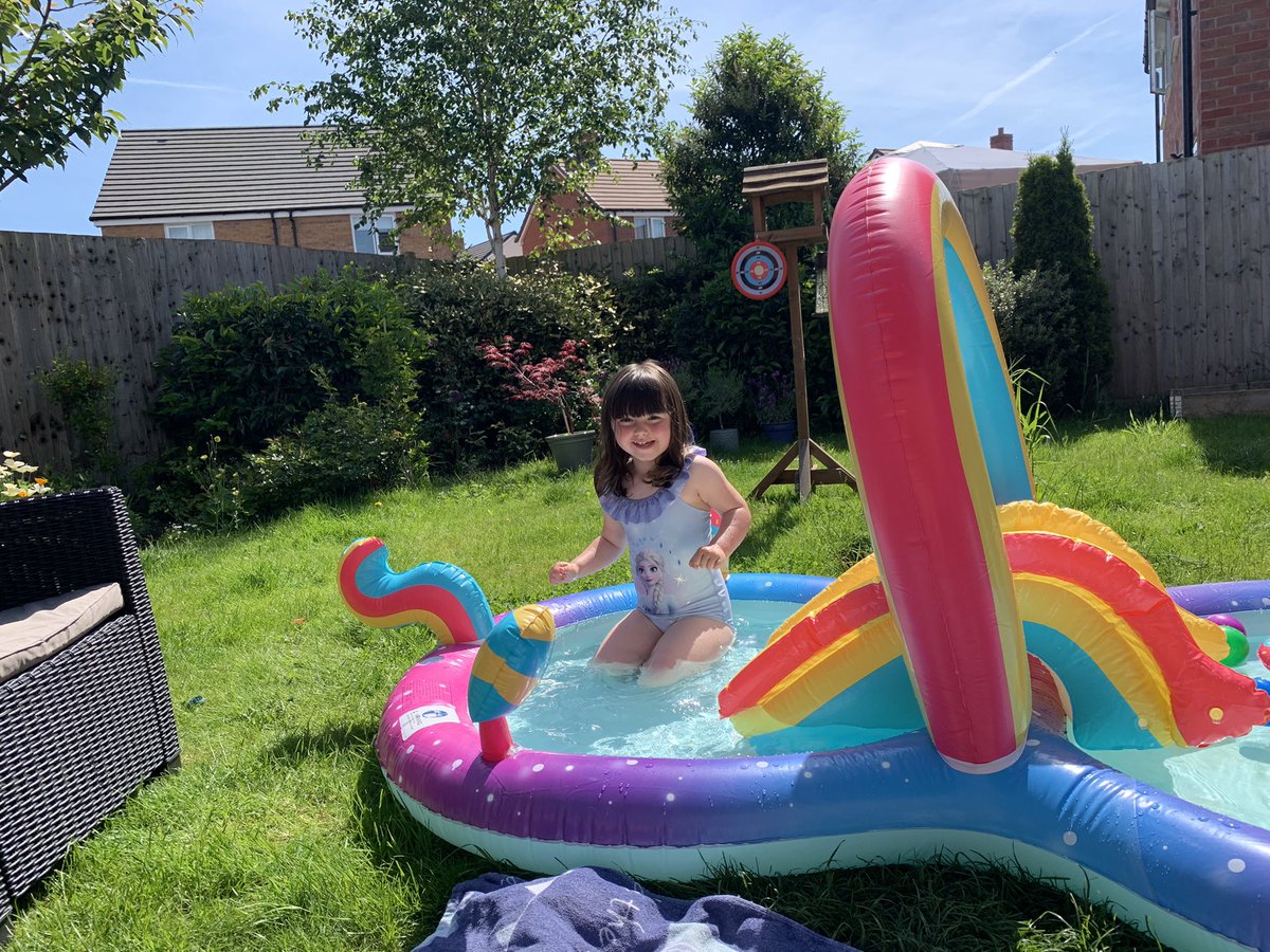 Writes_Nadine's tweet image. Beautiful sunny day and half term can only mean one thing...paddling pool time! 🏊‍♀️ #halfterm #paddlingpool #hotday #Sunny ☀️
