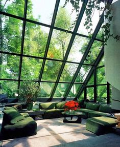 Trev_PI's tweet photo. Beams or no beams, that is the question?
#greenhouse #gardenextension #houseplant #archvibes https://t.co/UuvJG2tnzT