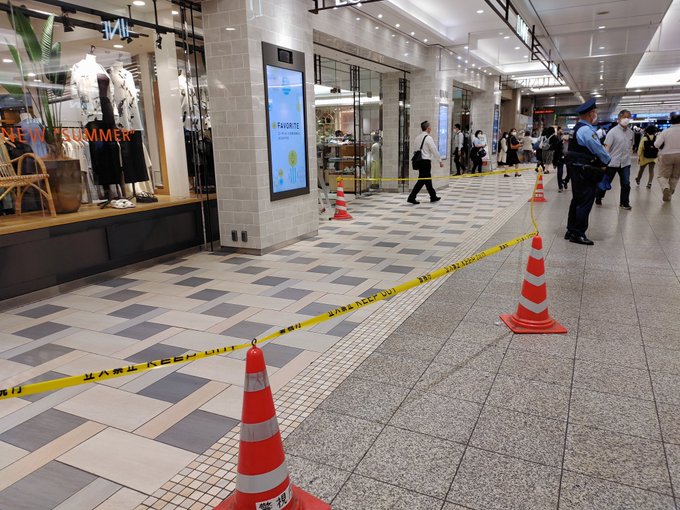 殺人事件 立川ルミネ ホテルで代男女2人が斧で刺され女性死亡 犯人逃走中 ヘリも飛んでる 現地の画像まとめ まとめダネ