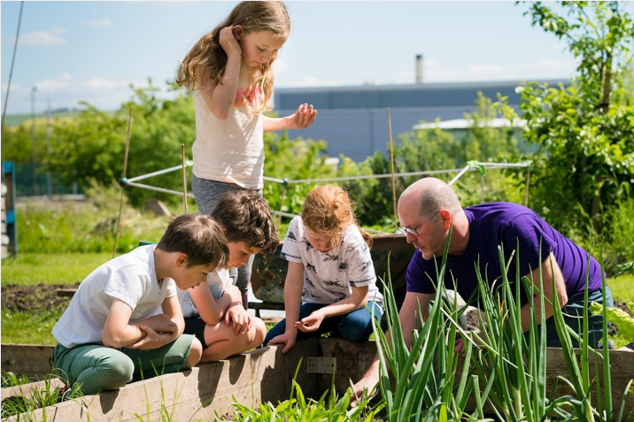 HawkerIain's tweet photo. 👏Congratulations to the @fifecollege & @QMUniversity teams involved in the design & validation of 2 new Childhood BA(Hons) degrees #inFife from Sept 2021. @SDSFife @DYWFife @DYWfifecollege @DywScp @OpportunityFife @ScotFundCouncil @CollegesScot 🎓👏
https://t.co/MoB4CnceYD https://t.co/gUxlYamvr1
