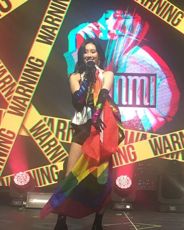 sunmi pics tweet media