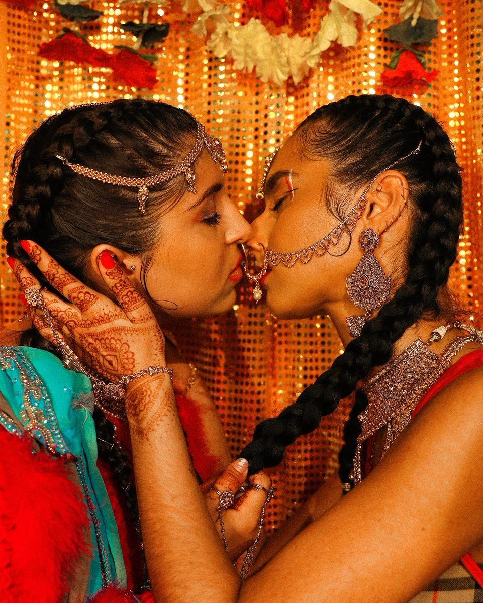womensart1's tweet photo. Alia Romagnoli is a contemporary Indian-Italian photographer known for lgbtq subjects and exploration of identity #LgbtArt https://t.co/oHzOYDucW3