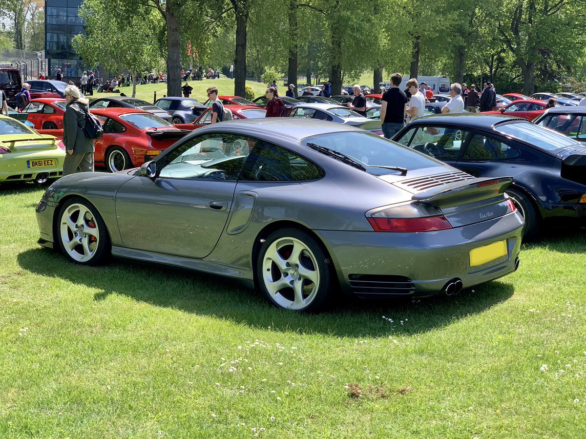 Tomcob427's tweet photo. Not a Cobra 🤪. Something else from the tomcob427 garage. First big track meet since 2019! #NotACobra #Porsche #Porsche911 #Porsche911Turbo #911Turbo #996Turbo #Porsche996 #Supercar https://t.co/AYxdrQIOxd