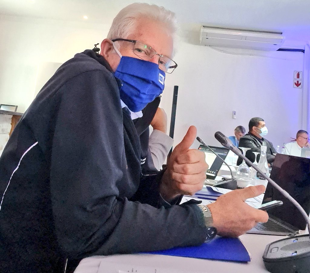 ivan2meyer's tweet photo. Premier @alanwinde and @WesternCapeGov meeting municipalities in the Western Cape today discussing policy, governance, C19 pandemic and vaccines, financial viability, land invasions and IGR issues. @WesternCapeDA #letsgowork #GoodGovernance in action in Western Cape. https://t.co/o7iJsYOIkK