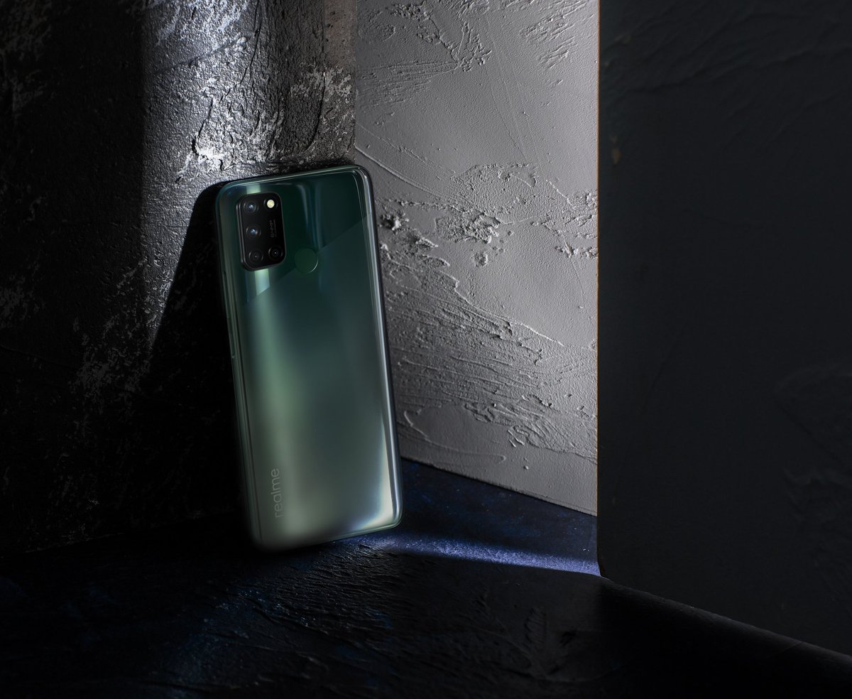 TheHype984's tweet image. Best #believethehype with the #realme7i! 🙌🏿 From its high-definition AI 64MP camera, 5000mAh battery with 18W quick charge and much more! @WanjiraL's got you with all the cool features this Wednesday from 7pm! #ProCameraProDisplay #DareToLeap #thehype984 @CapitalFMKenya