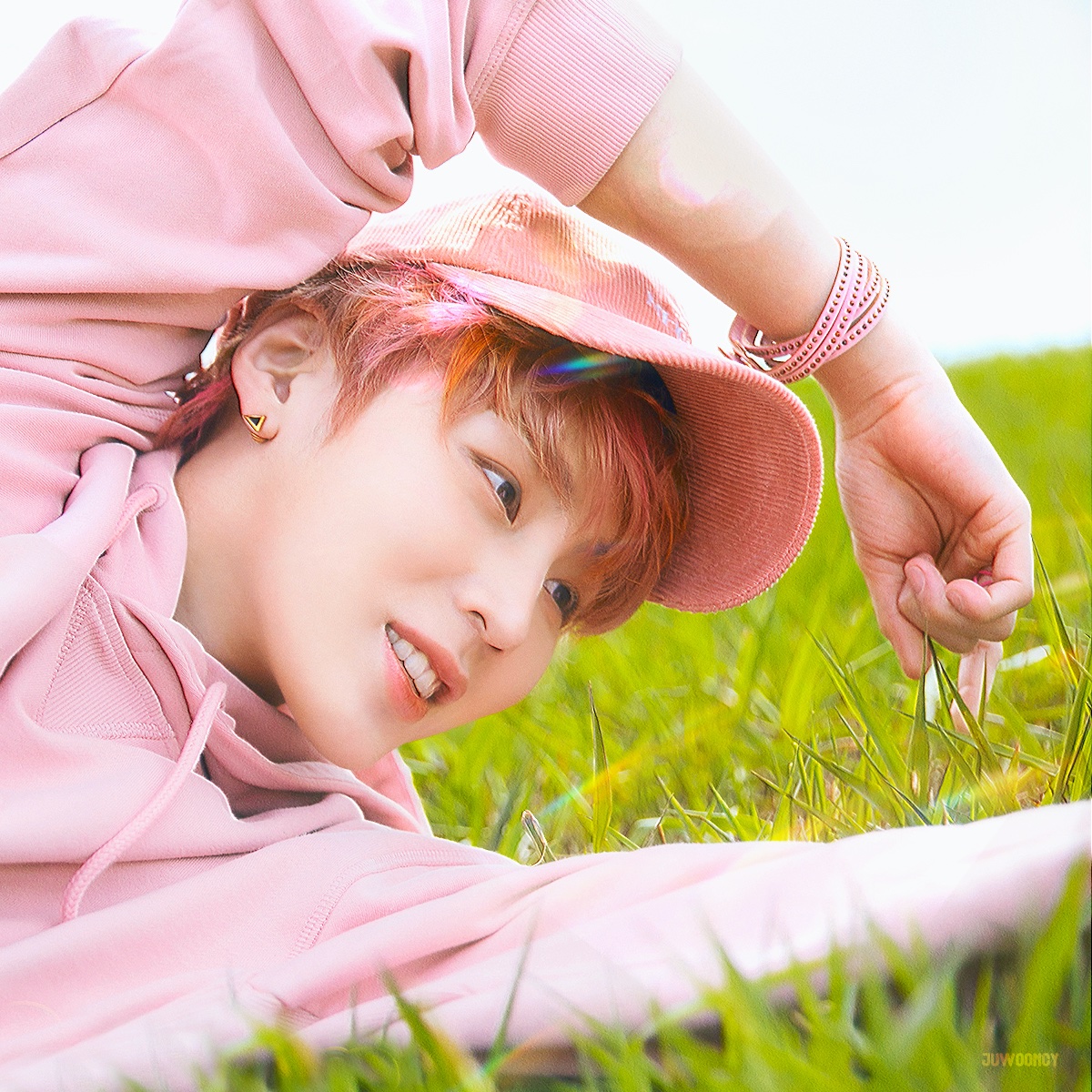 💚ᵕ̈💚

#하성운 #Sneakers