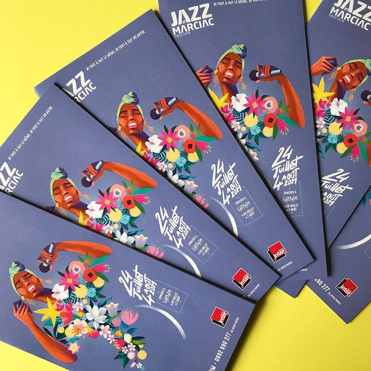 🔥 Chaud devant 🔥
Nous venons de recevoir les flyers de Jazz in Marciac 2021 conçus par Sébastien Gravouil et imprimés chez Art &amp; Caractère ! Un grand merci à nos bénévoles qui se sont une fois de plus mobilisés pour que nos programmes arrivent dans vos boîtes prochainement 📨📬