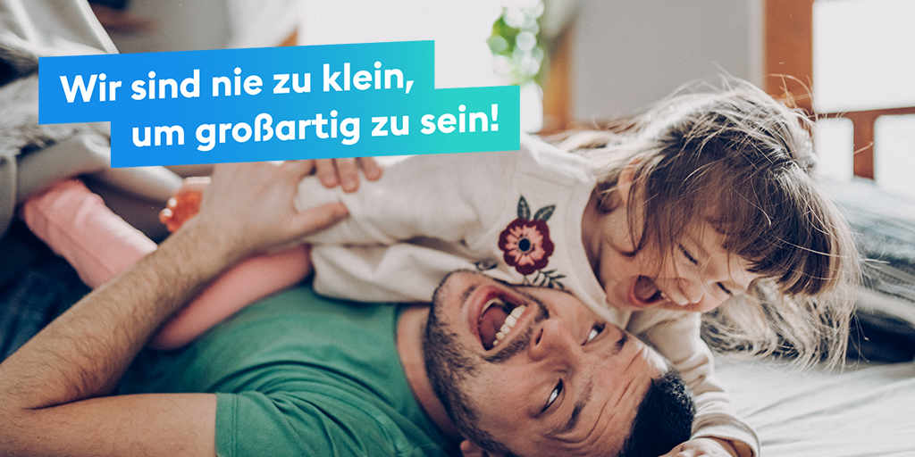 DKB_de's tweet photo. #Kindertag Als Kund*in kannst du ein kostenloses Konto für dein Kind eröffnen und los gehts mit dem Sparen! Und das Beste: das Kinderkonto u18 bietet dieselben Konditionen wie ein Girokonto für Erwachsene &amp; wird zum 18. Geburtstag automatisch umgewandelt. https://t.co/AbVHMUPV7e https://t.co/IbvmEhPE56