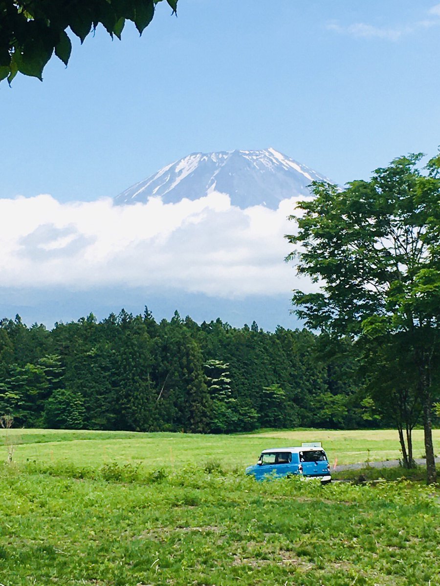 inujima574_575's tweet photo. バイクで朝霧高原へ。
ルート選択も当たりで走りやすくて楽しかった！
#本日のソフトクリーム https://t.co/PS6qIp8U0W