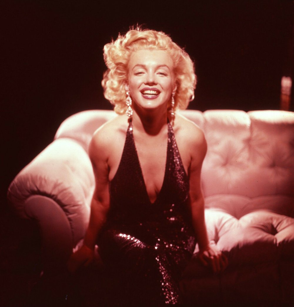 Lucky_Screen tweet media