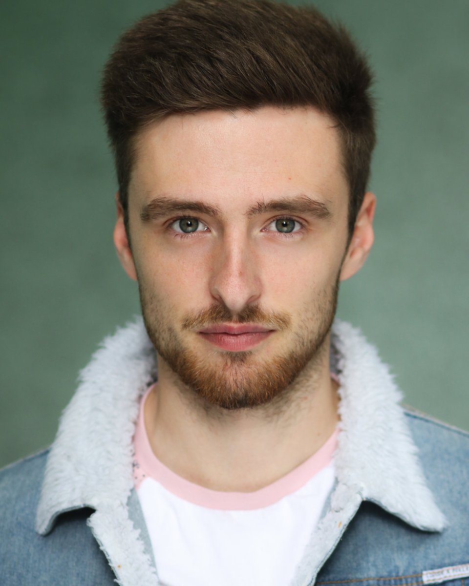 Meet our Guest Speaker! <a href="/t_mangan/">Tom Mangan</a> 
Tom is co-artistic director of multi-award winning 'Rendered Retina' and a freelance creative practitioner for multiple theatres and organisations in Essex.
  Tom will be speaking about how we RE-EMERGE Creatively.
👉eventbrite.co.uk/e/ycm-re-emerg…👈