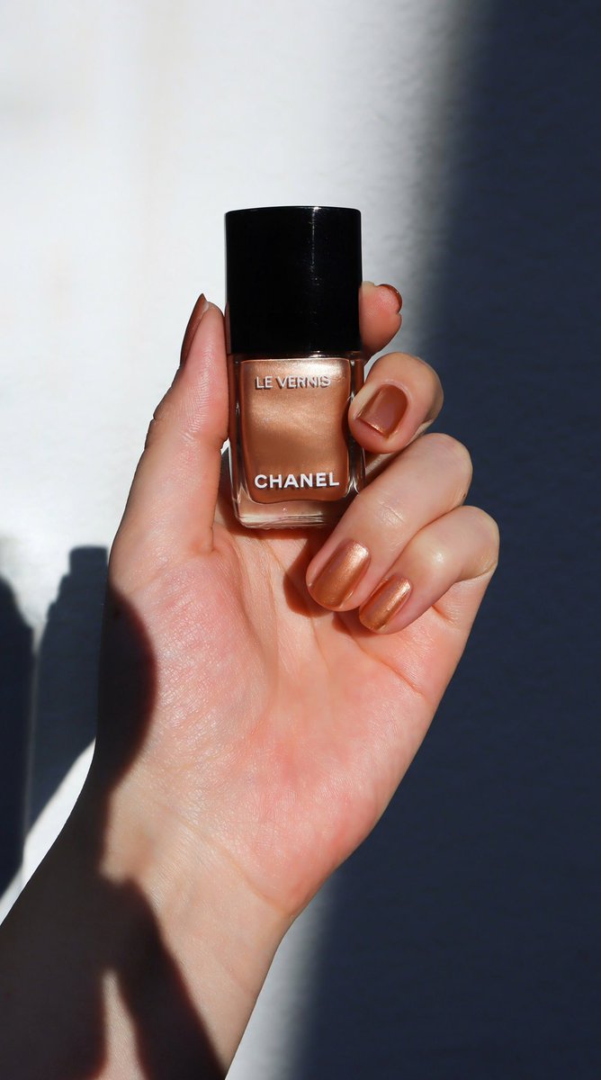 【ラメの陰影が美しい♡】CHANEL クランプルドスニーカー どれも可愛い春にオススメ】シャネル スニーカー (CHANEL