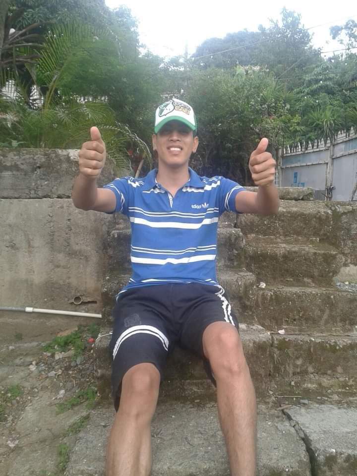 gener_usuga's tweet photo. ¿alguien sabe de esto? Ha llegado por redes.
hay un chico barrista detenido. Fue uno de los que trabajó arduamente por la unión de las barras. Hace diez días lo sacaron del punto de la Portada, estaban allí en modo pacífico (como ha sido siempre la portada). https://t.co/5y8GtQLetG