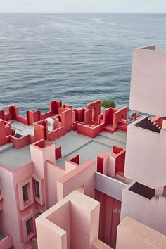 Trev_PI's tweet photo. Architecture is more beautiful with colour, right? https://t.co/CwWkwtIgcM